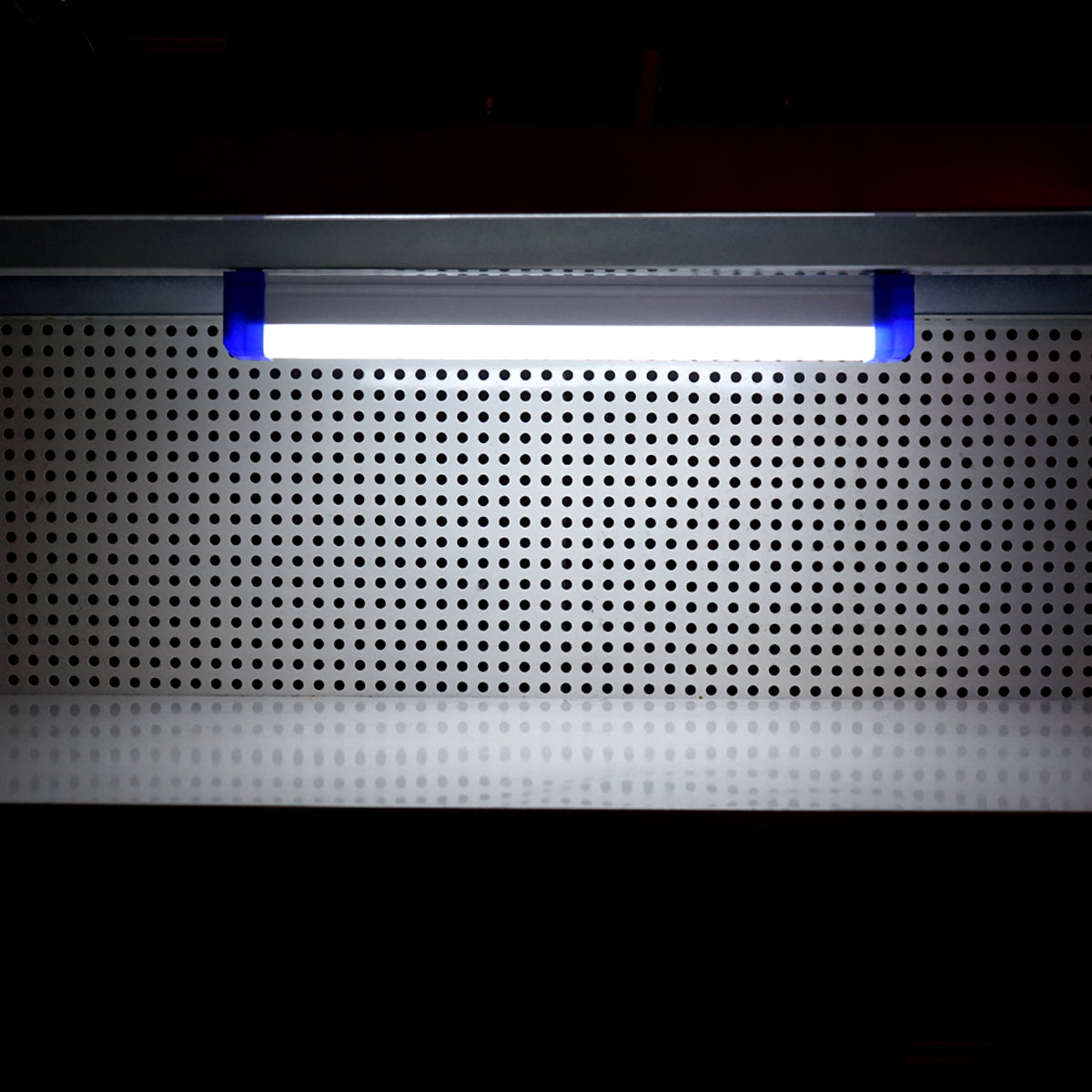 LED lamp 60W, 6500K with magnetic mount and rechargeable battery 3600mAh 520x23x38mm IP20 Breckner Germany